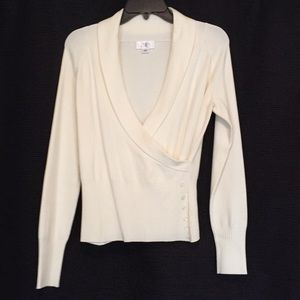 Loft V plunged sweater